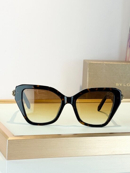 Bulgari Tortoiseshell Gradient Cat-Eye Sunglasses - Brown